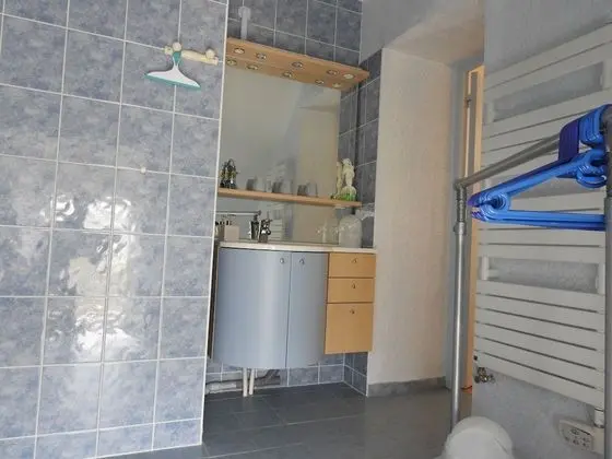 Comfort Üç Kişilik Oda, Banyolu/Duşlu, Bahçe Manzaralı (Les Bleuets)