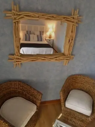 Standard Tek Büyük Yataklı Oda, Sigara İçilmez, Özel Banyo (Bord de l'Eau)