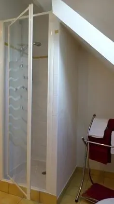 Standard Tek Büyük Yataklı Oda, Sigara İçilmez, Özel Banyo (Cottage)