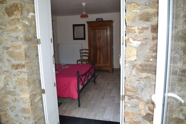 Tek Büyük Yataklı Oda (Rouge)