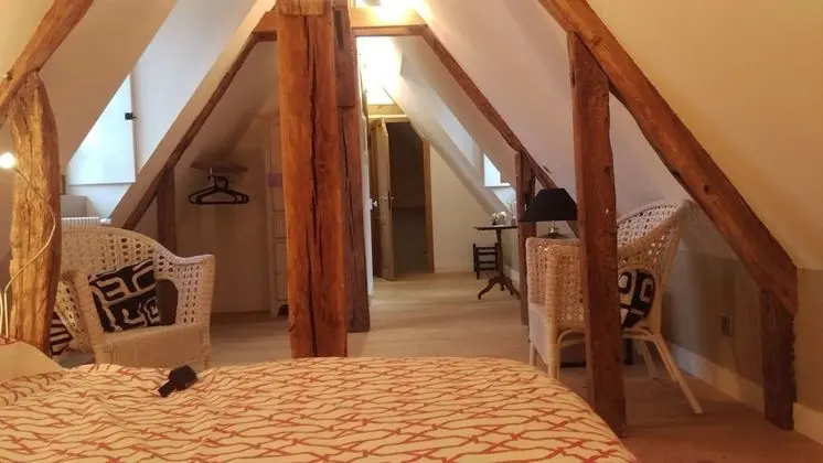 Tek Büyük veya İki Ayrı Yataklı Oda, Bahçe Manzaralı