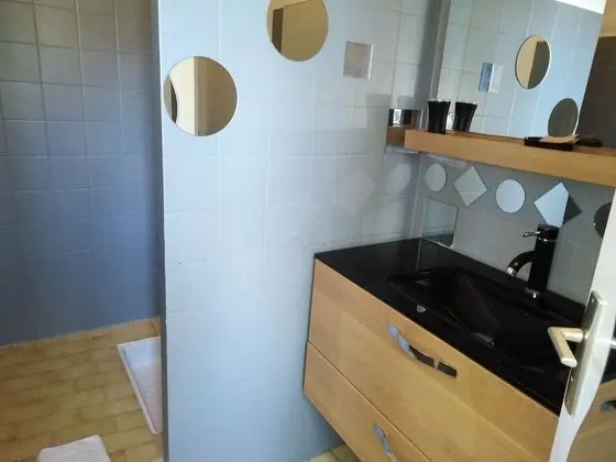 Standard Tek Büyük Yataklı Oda (Simone)