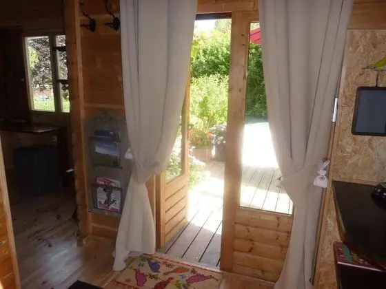 Dağ Evi (Les Oiseaux)