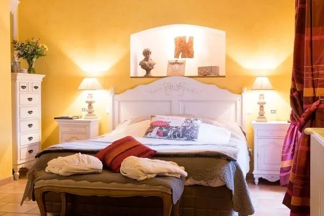 Tek Büyük Yataklı Oda (Baroque)