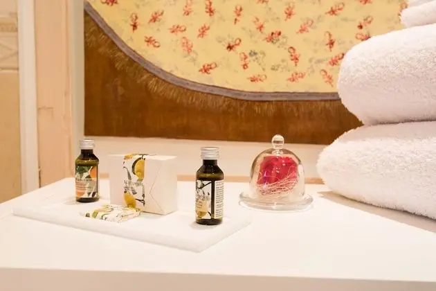 Tek Büyük Yataklı Oda (Baroque)