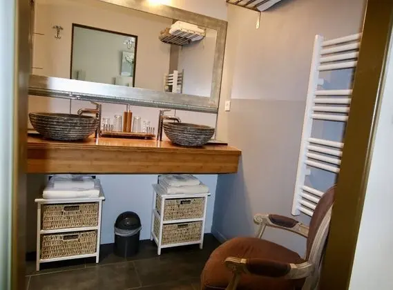 Family Süit, Teras (Tourmaline)