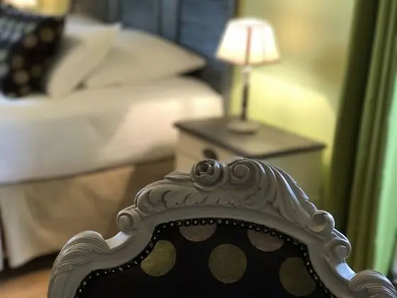 Family Süit, Teras (Tourmaline)