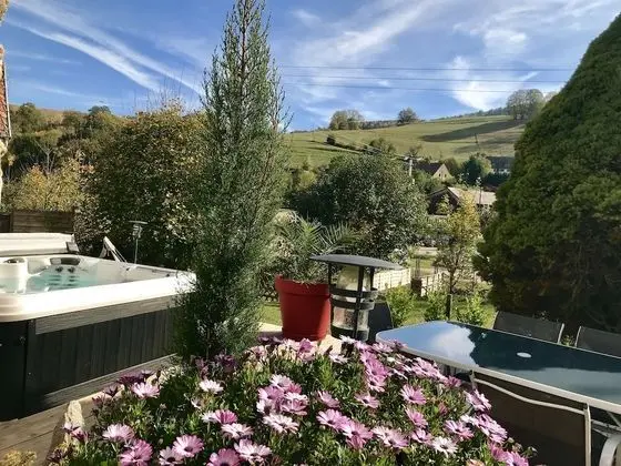 Family Süit, Teras (Tourmaline)