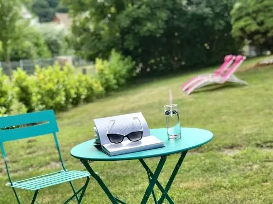 Standard Tek Büyük Yataklı Oda, Banyolu/Duşlu (Célestine)