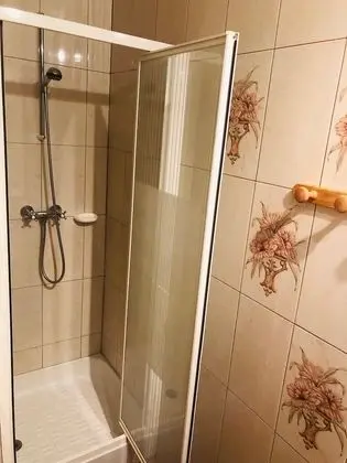 Tek Büyük Yataklı Oda (Chevaline)