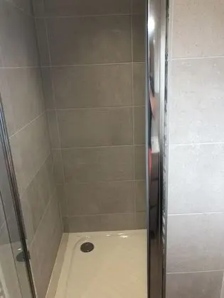 Tek Büyük Yataklı Oda, Sigara İçilmez (Tchanquée )