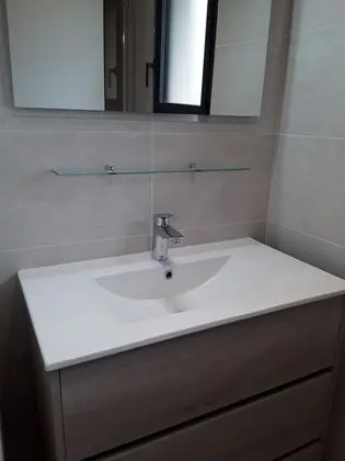 Tek Büyük Yataklı Oda, Sigara İçilmez (Tchanquée )