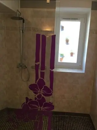 Tek Büyük Yataklı Oda (Prune)