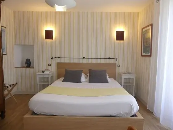 Comfort Tek Büyük Yataklı Oda