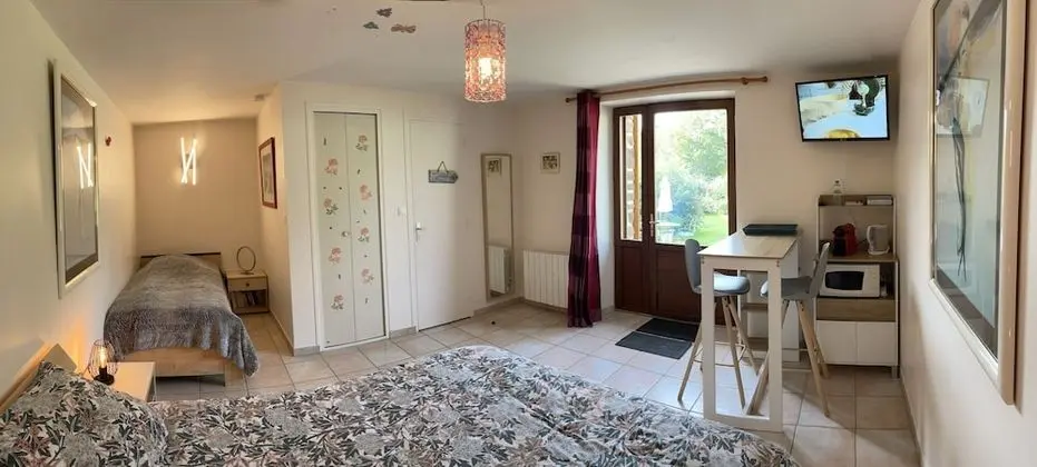 Superior Üç Kişilik Oda, Sigara İçilmez, Bahçe Manzaralı (Fleurie)