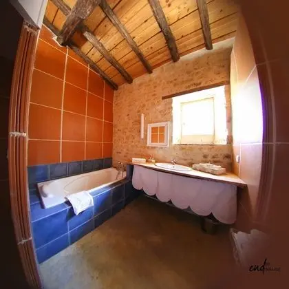 Üç Kişilik Oda (Scarabee)