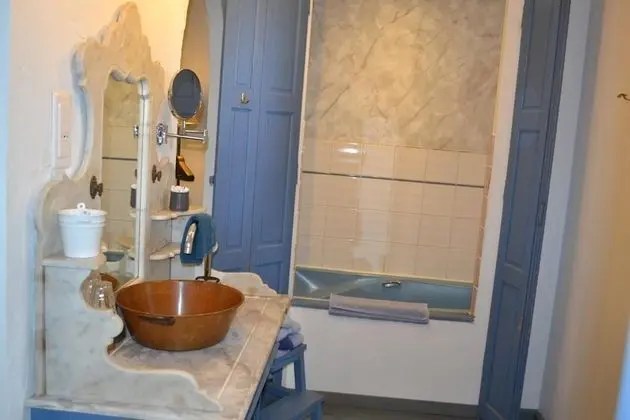 Tek Büyük Yataklı Oda, Sigara İçilmez (Bleue)