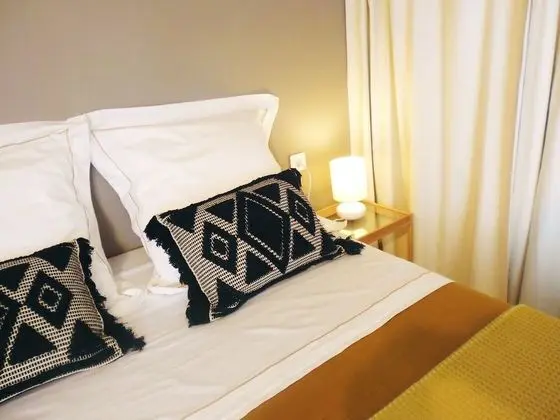 Tek Büyük Yataklı Oda, Bahçe Manzaralı (Les Genêts)