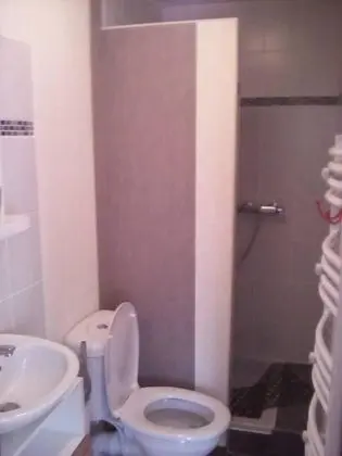 Tek Büyük Yataklı Oda, 1 Çift Kişilik Yatak