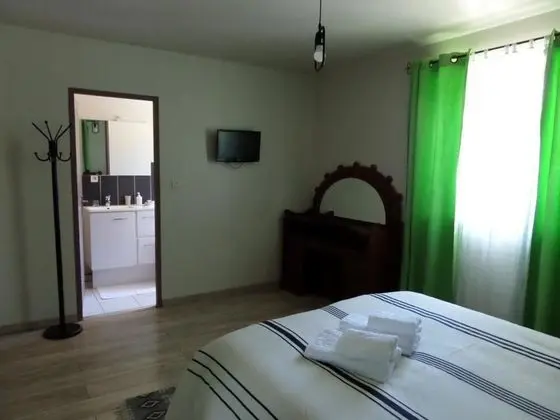 Tek Büyük Yataklı Oda, 1 Çift Kişilik Yatak