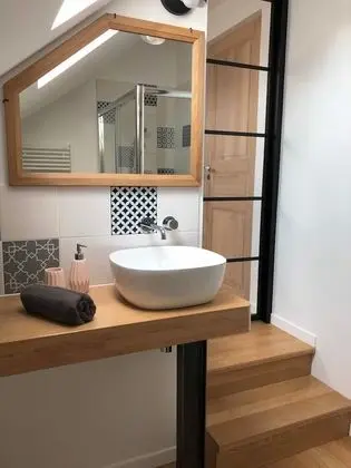 Comfort Tek Büyük Yataklı Oda (L'Epinay)