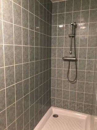 Tek Büyük Yataklı Oda, Zemin Kat (Les Arums)