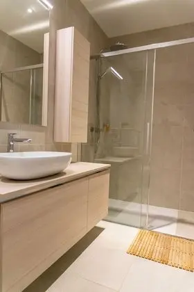 Deluxe Tek Büyük veya İki Ayrı Yataklı Oda, Nehir Manzaralı