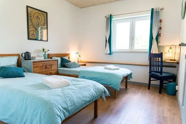 Tek Büyük veya İki Ayrı Yataklı Oda, Dağ Manzaralı