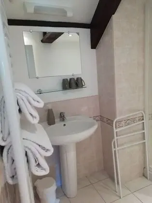 Economy Üç Kişilik Oda, Nehir Manzaralı