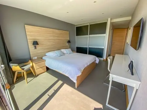 Tek Büyük Yataklı Oda, 1 Büyük (Queen) Boy Yatak, Deniz Manzaralı, Zemin Kat