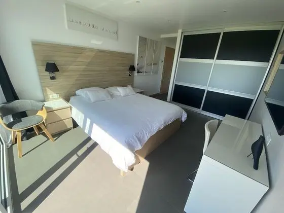 Tek Büyük Yataklı Oda, 1 Büyük (Queen) Boy Yatak, Deniz Manzaralı, Zemin Kat