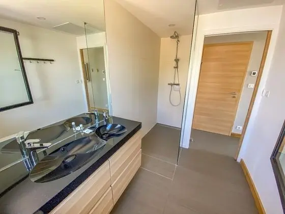 Tek Büyük Yataklı Oda, 1 Büyük (Queen) Boy Yatak, Deniz Manzaralı, Zemin Kat