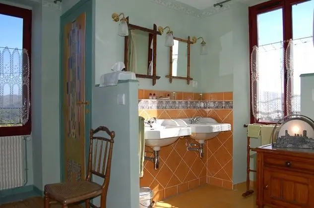 Üç Kişilik Oda (Mercuès)
