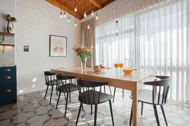 Tek Büyük veya İki Ayrı Yataklı Oda