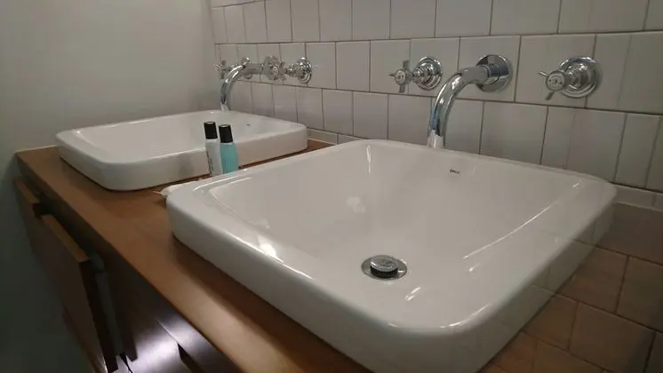 Tek Büyük veya İki Ayrı Yataklı Oda