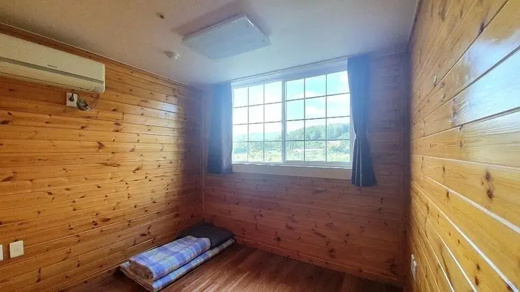 Family Oda (Ondol, Two Rooms)