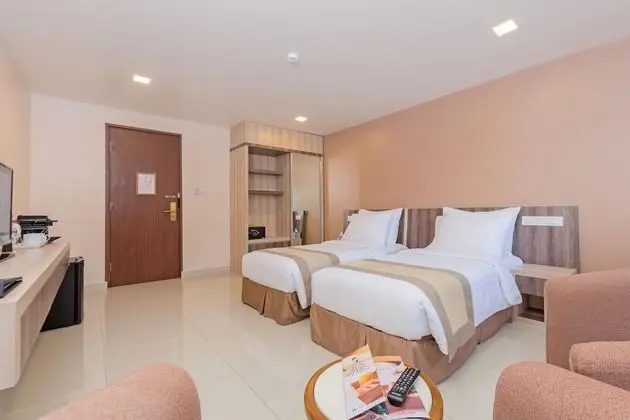 Deluxe Tek Büyük veya İki Ayrı Yataklı Oda, 1 Çift Kişilik Yatak, Engellilere Uygun, Özel Banyo