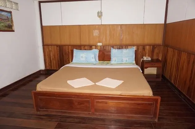 Double/Twin Aircondition Room