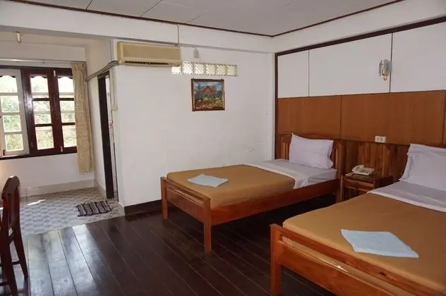 Double/Twin Aircondition Room