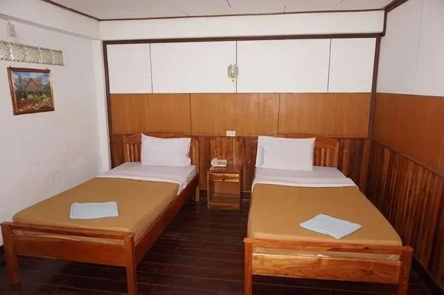 Double/Twin Aircondition Room