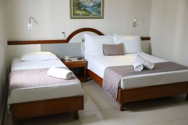 Deluxe Üç Kişilik Oda, Birden Çok Yatak Odası