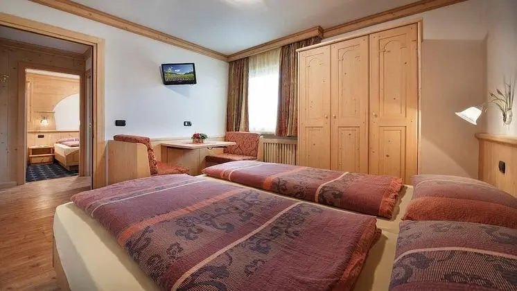 Tek Büyük veya İki Ayrı Yataklı Oda