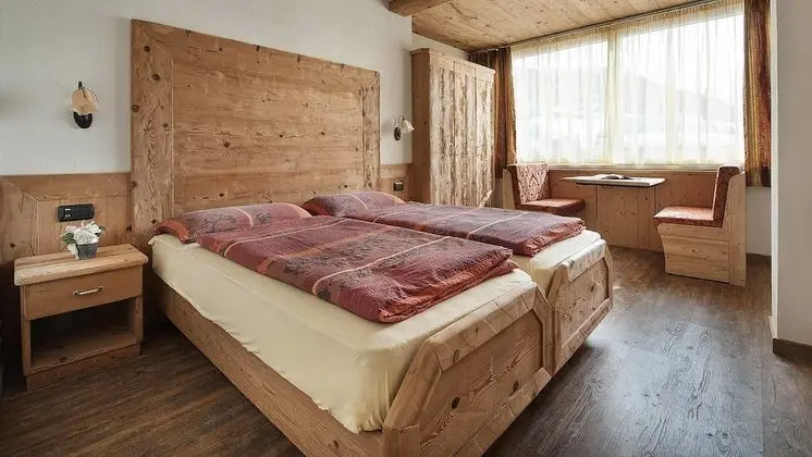 Tek Büyük veya İki Ayrı Yataklı Oda