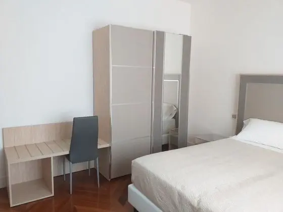 Superior Tek Büyük veya İki Ayrı Yataklı Oda (Reims)