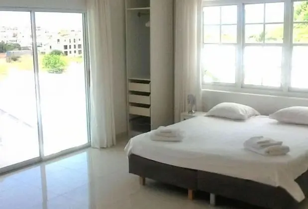 7 Bedroom Villa