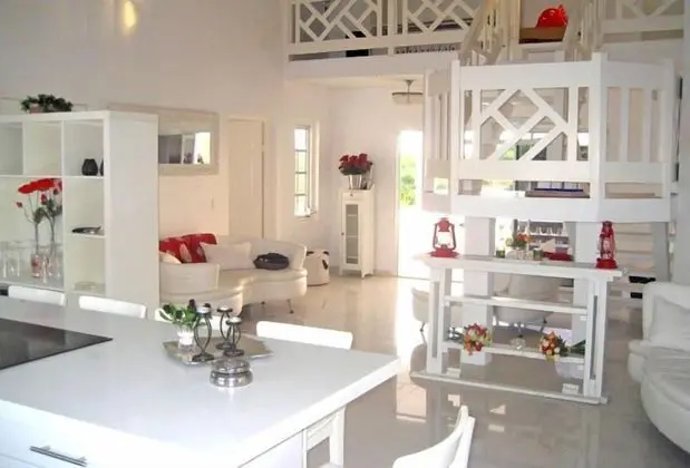 7 Bedroom Villa