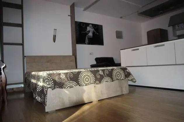 Design Stüdyo Süit, Birden Çok Yatak, Sigara İçilmez, Avlu Manzaralı (Anna)