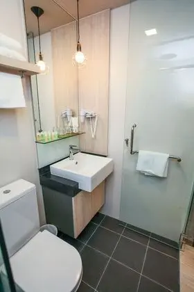 Executive Tek Büyük Yataklı Oda (No Window)