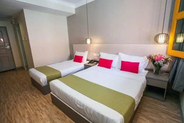 Deluxe Üç Kişilik Oda (With Windows)
