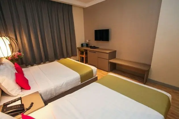 Deluxe Üç Kişilik Oda (With Windows)